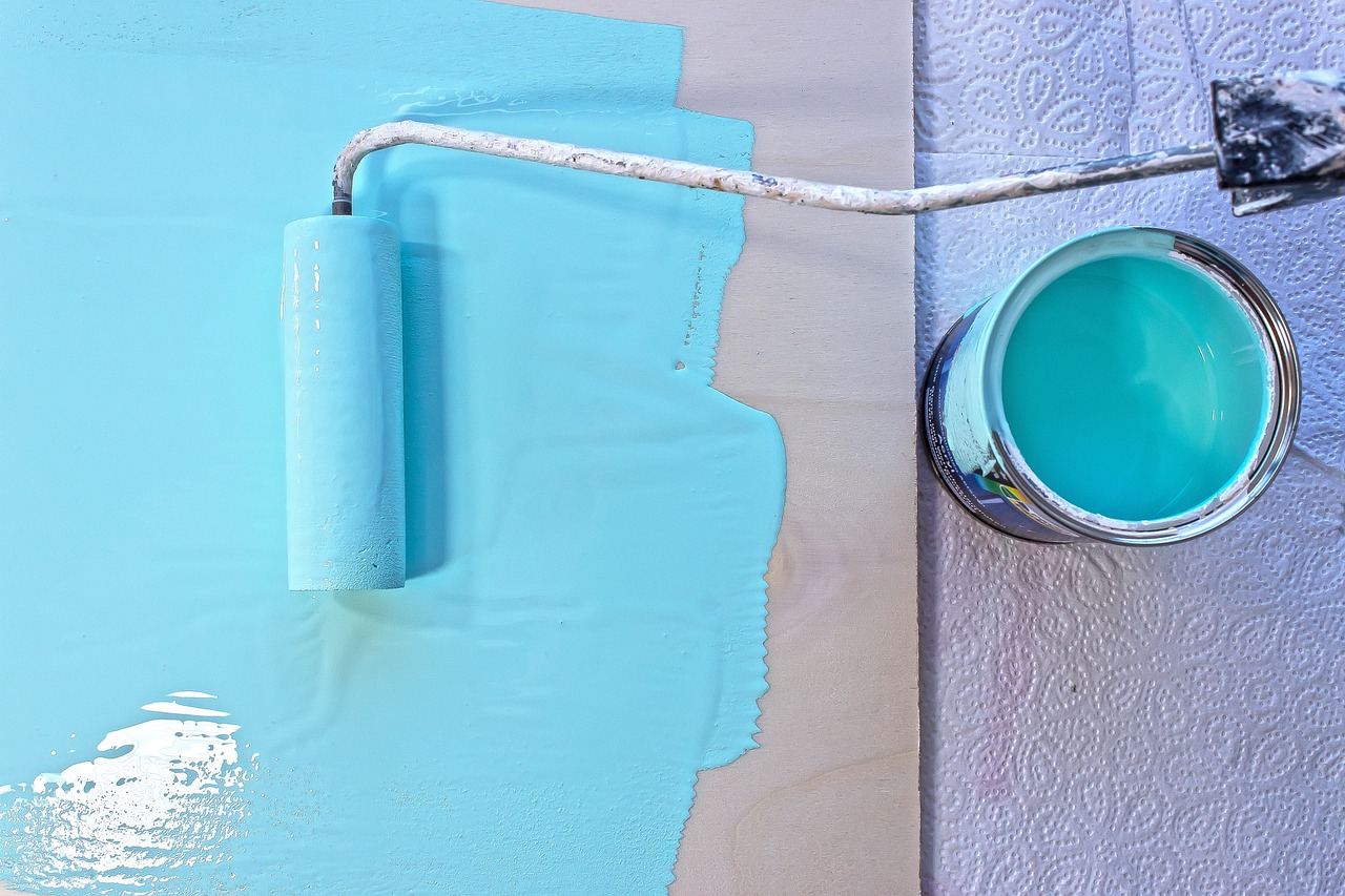 Réussir ses travaux de peinture le délai optimal entre deux couches